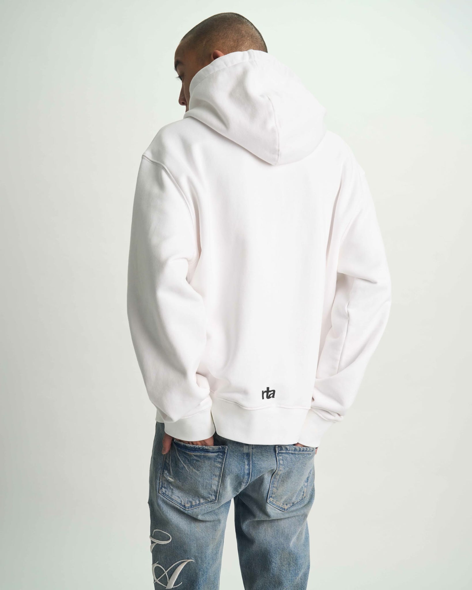 260420_RTA_Ecomm_Look12-089_2048x2048.jpg
