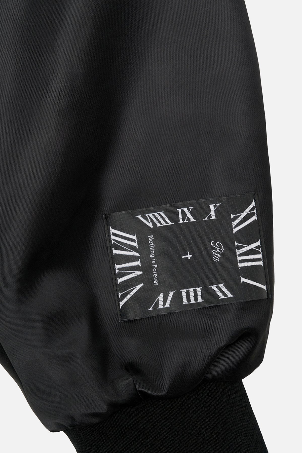 MCVUW1030-W2380BLACK_BLACK_3_2048x2048.jpg