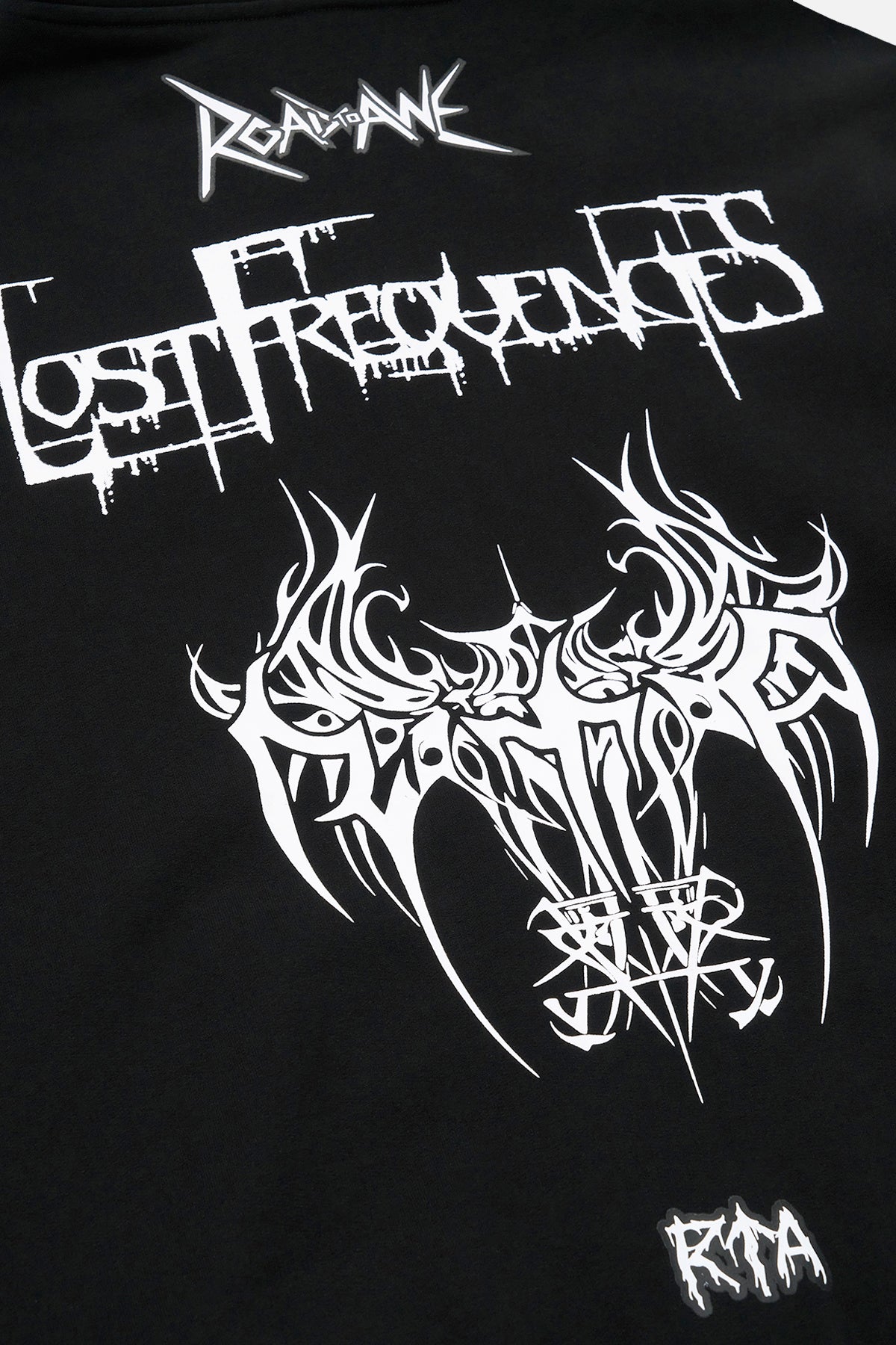 MLFQK909-T2009BKMER_FLOYD_BLACKMETALROADTOAWE_6_2048x2048.jpg